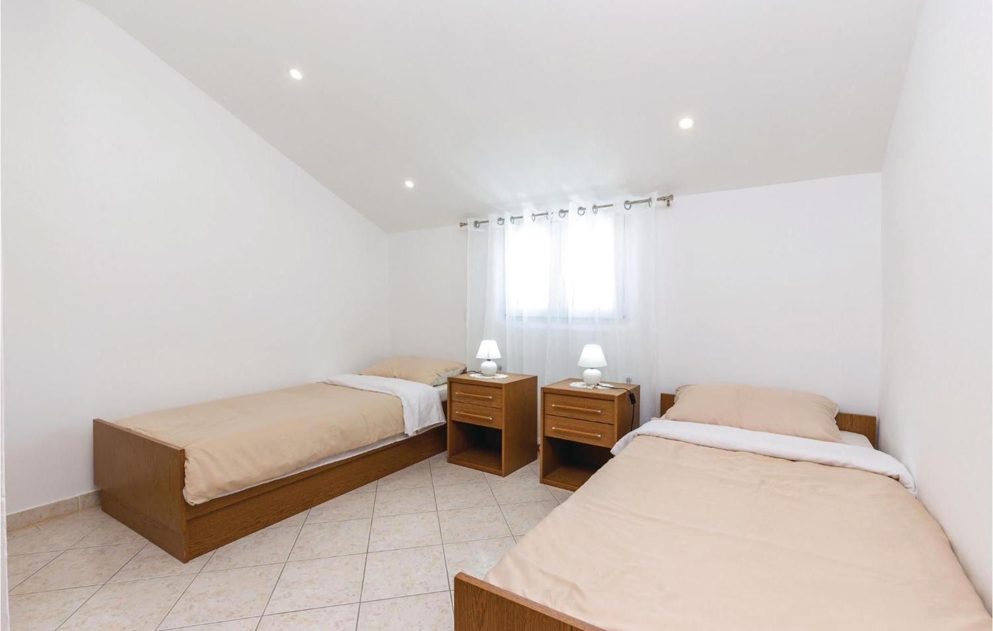 Nice Apartment In Crikvenica With Wifi Экстерьер фото