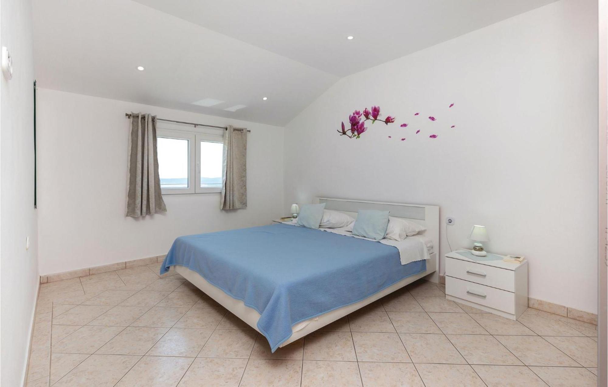 Nice Apartment In Crikvenica With Wifi Экстерьер фото